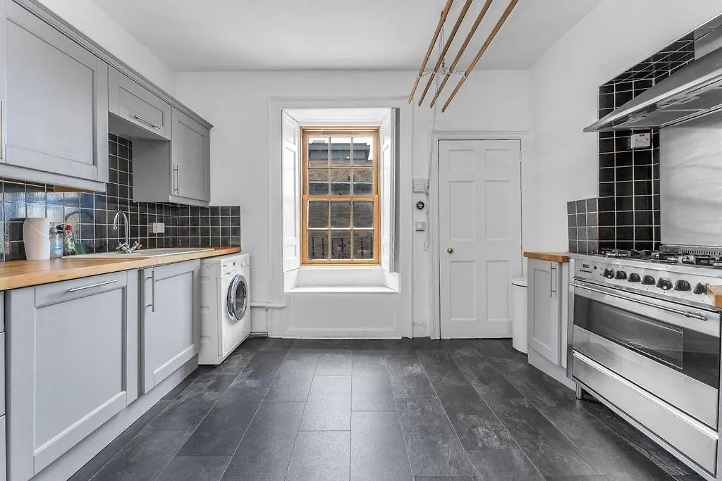 דירה אדינבורו Super Spacious 4 Bed, Sleeps 6
