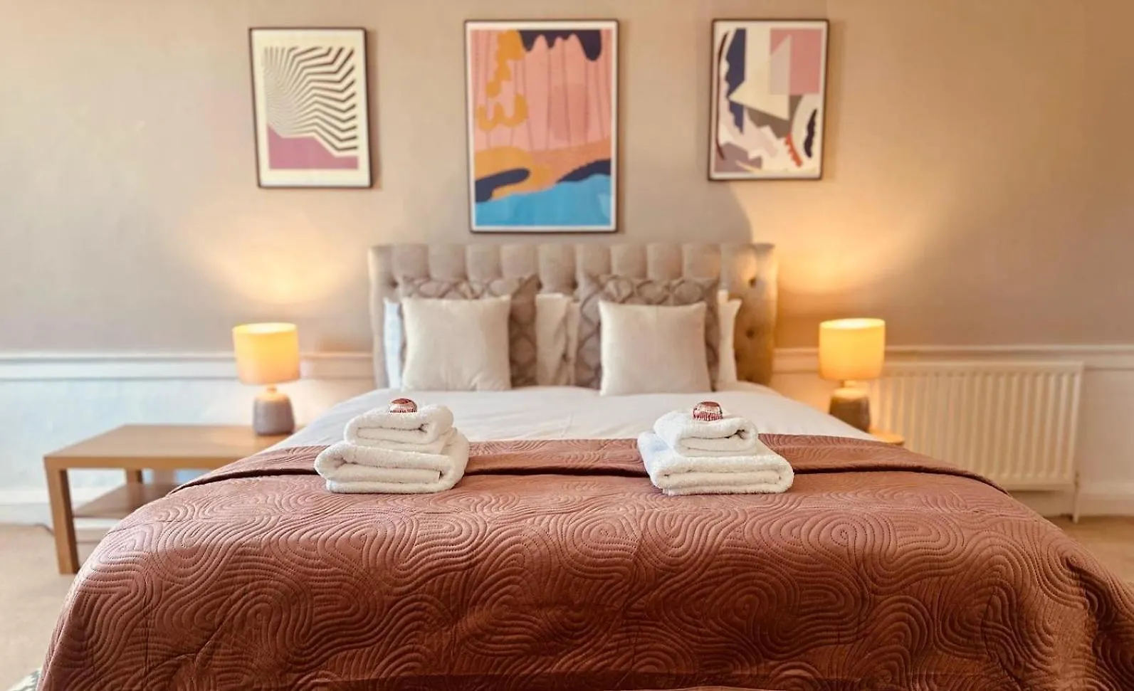 אדינבורו Super Spacious 4 Bed, Sleeps 6 דירה