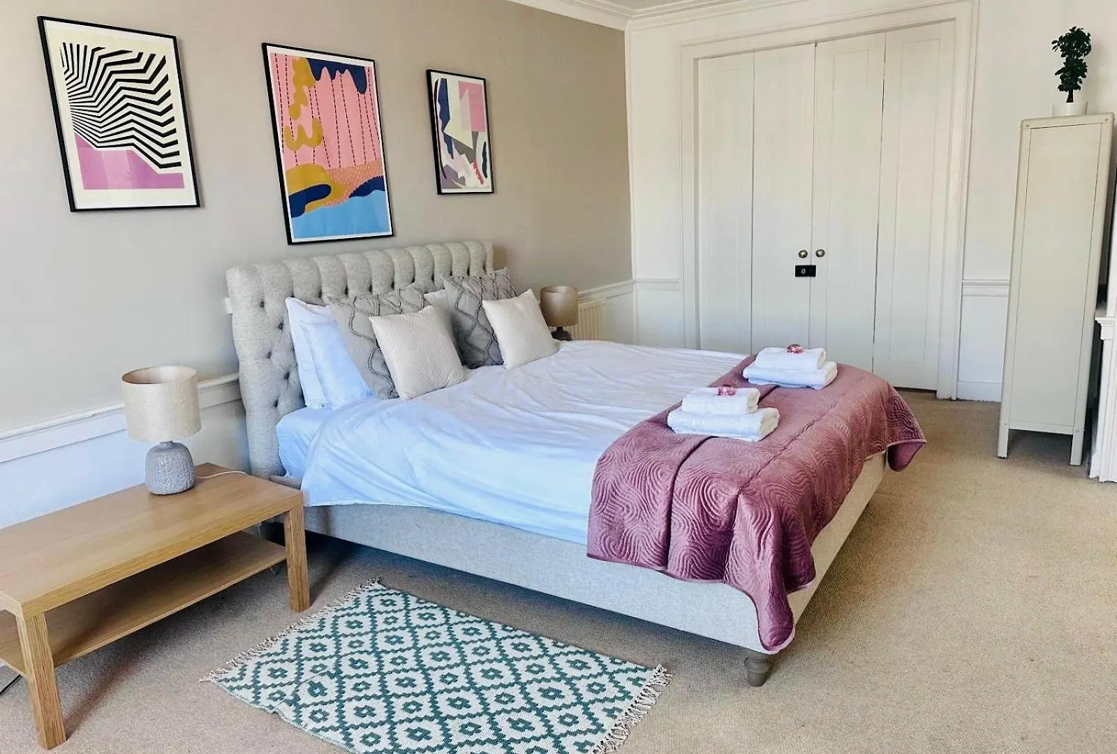 אדינבורו Super Spacious 4 Bed, Sleeps 6